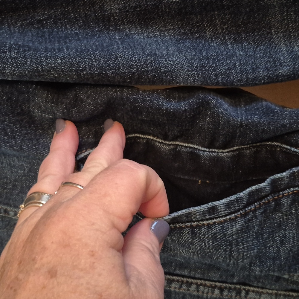 Old Navy Denim Blue Jean Jacket Pockets With Sunflower Detail On Back Cotton XL - Picture 4 of 13